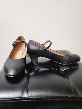 Bloch "Curtain Call" Women's Character Dance Shoes